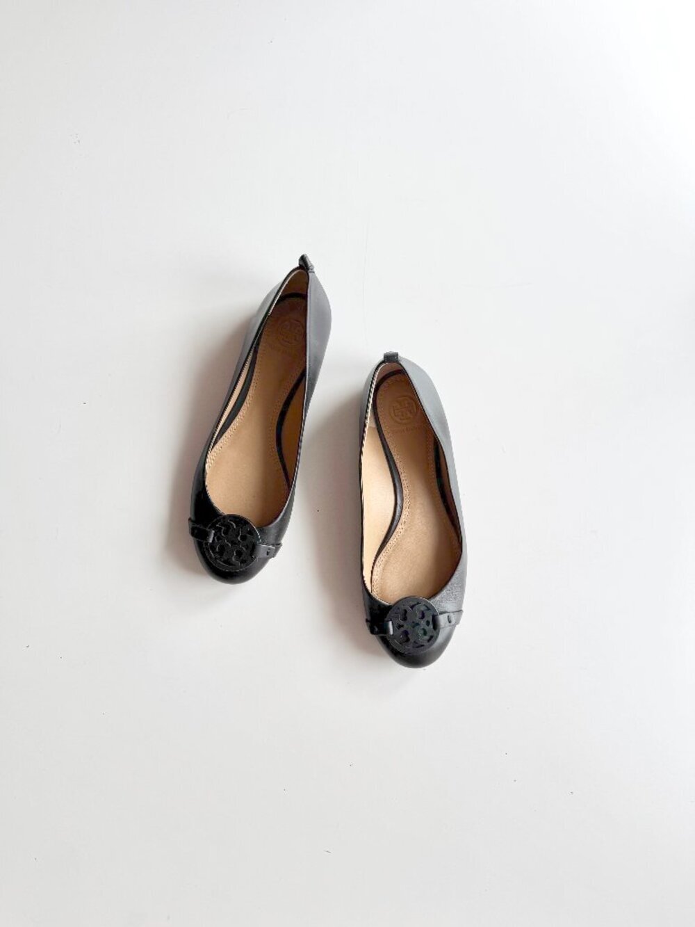 TORY BURCH Gabriel Black Leather Tonal Medallion Ballet Flats, Size 7